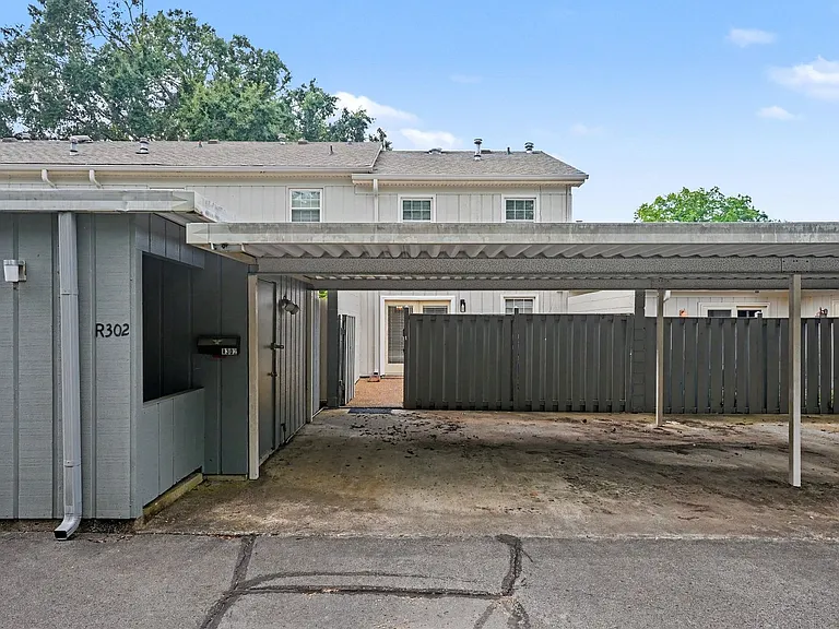 8300 Sawyer Brown Rd #R302 — Photo 13