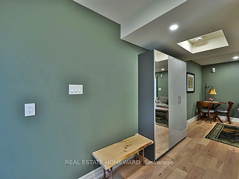 254 Rhodes Ave #LANEWAY — Photo 8