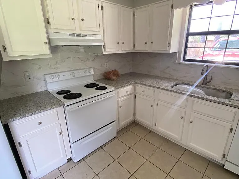 Unit Photo