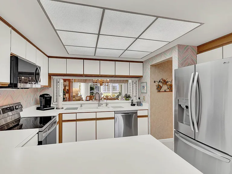 Every chef needs as much space as possible and it's all here!