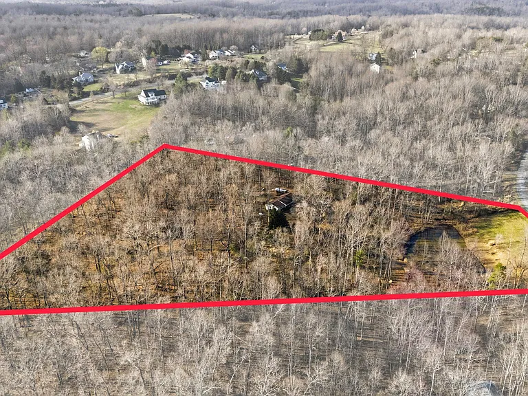 1330 Jason Ln — Photo 4