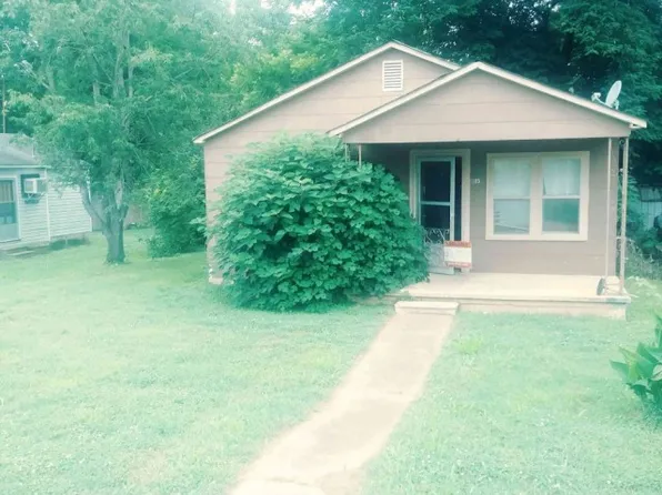 1105 Montgomery Ave, Sheffield, AL 35660