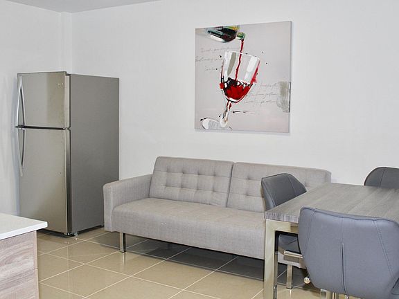 4th image of 971 W Flagler St APT 4