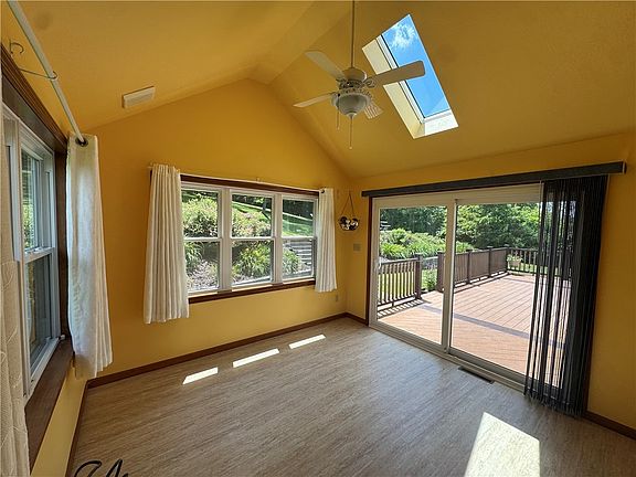 5th image of 505 Orchard Ln