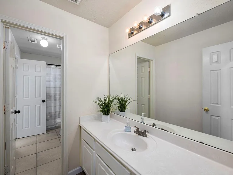 16315 Scotch Hollow Ln — Photo 34