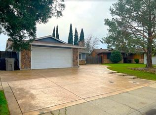 5320 Village Wood Dr, Sacramento, CA