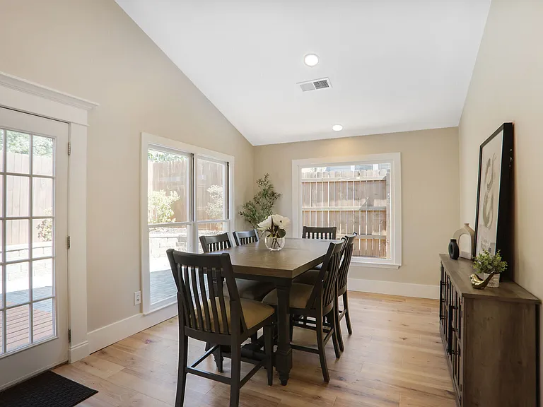 1117 Capital Club Cir — Photo 8