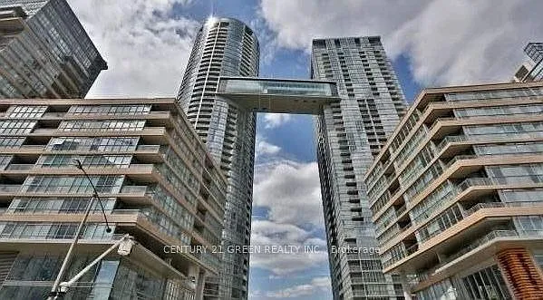 2 bed, $2,600 — Photo 1