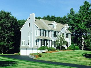 280 Webster Woods Ln, North Andover, MA 01845