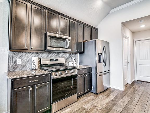 2nd image of 519 Long Prairie Dr #519