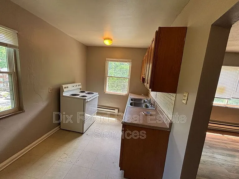 3121 Gobel Ave #3 — Photo 6