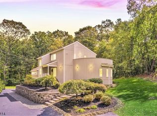 392 North Rd, Chester, NJ 07930