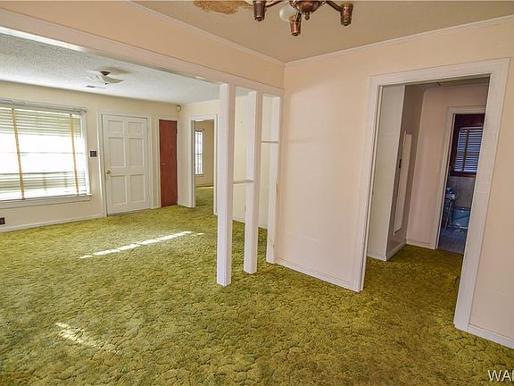 2nd image of 1011 Bridge Ave