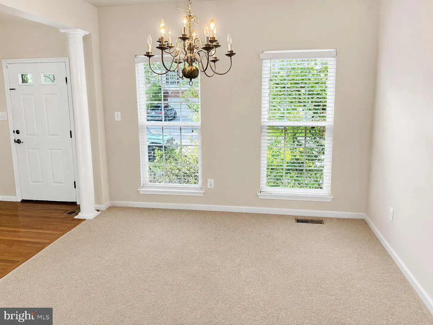 4 bed, 3.5 bath, 3798 sqft, $3,850 — Photo 3