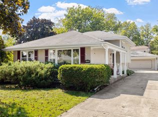 438 S Warwick Ave, Westmont, IL