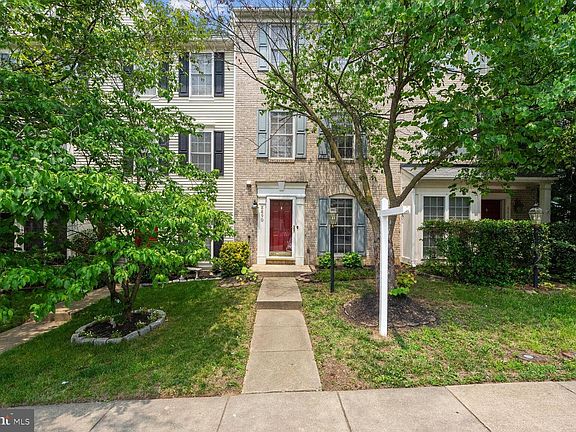 2nd image of 8890 Stable Forest Pl