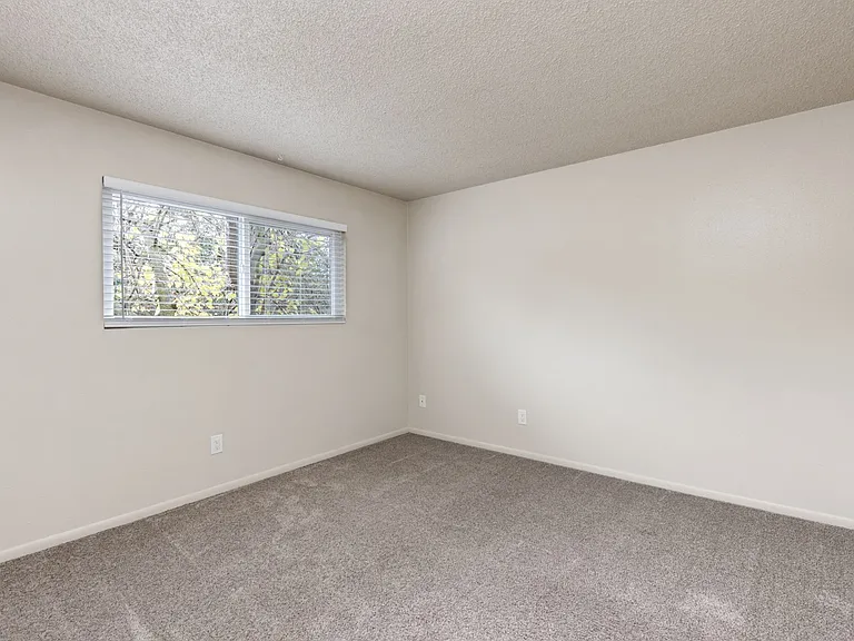 Walnut Tree Manor — Photo 10