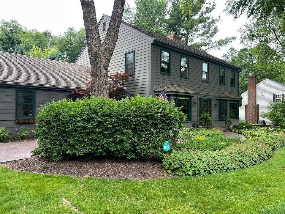 1st image of 290 Fieldstone ROAD