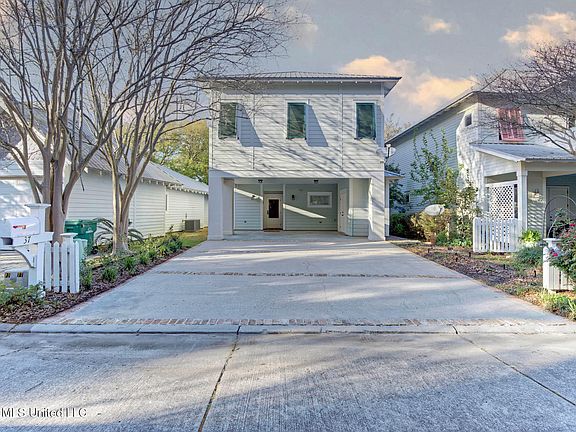 2nd image of 37 Chapel Hill Rd