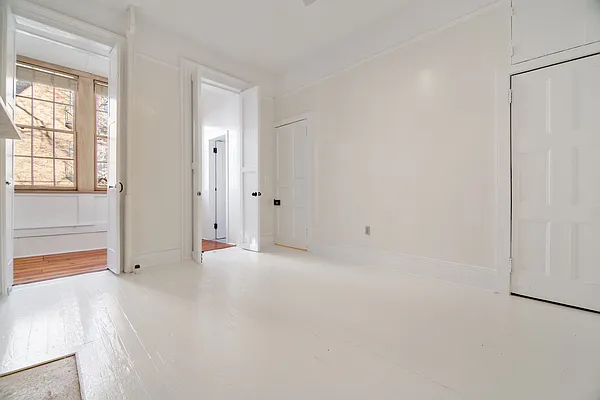 Rented by REAL New York | media 6