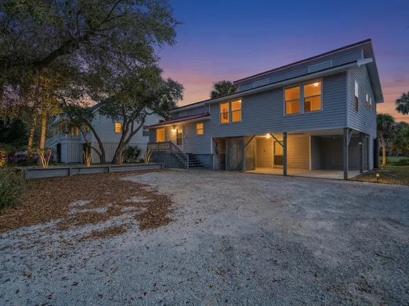 3313 Myrtle St, Edisto Island, SC 29438