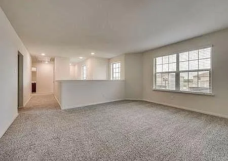 2112 Emma Ct — Photo 4