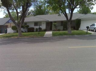 420 Hilton St, Madera, CA 93637