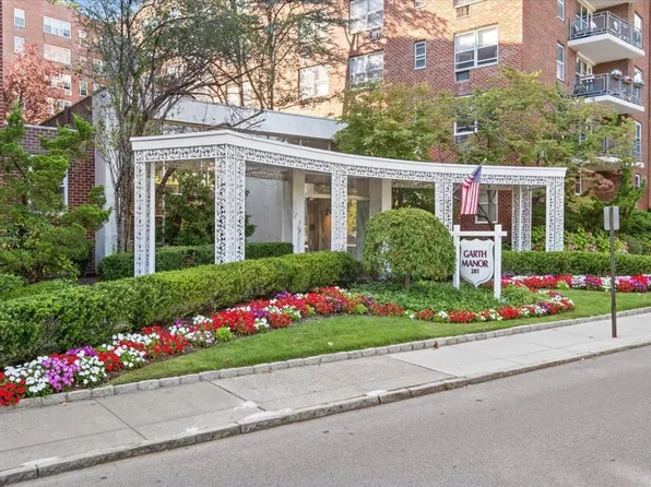 281 Garth Rd APT C2h, Scarsdale, NY 10583