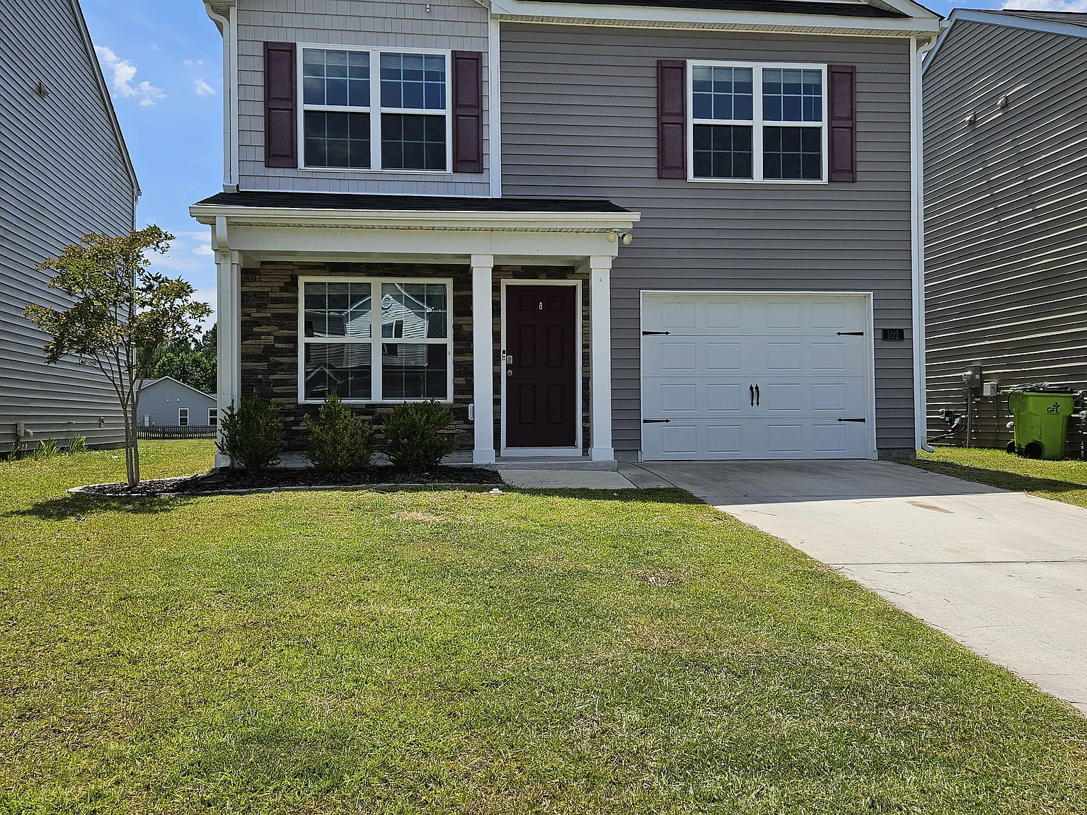 3 bed, 2.5 bath, 1704 sqft, $1,950 — Photo 1