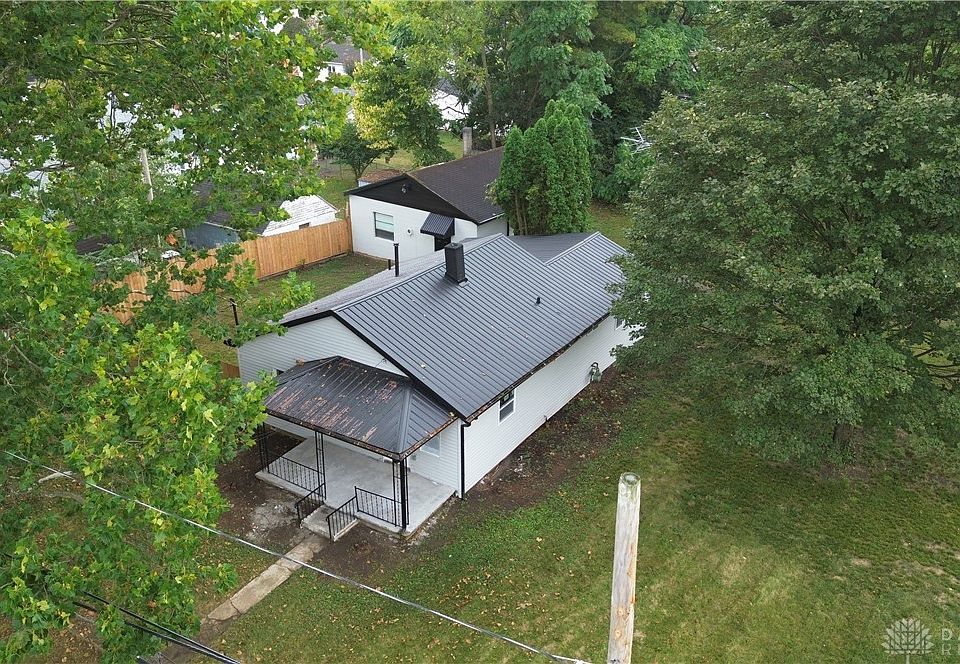 1st image of 1015 Hillcrest Ave