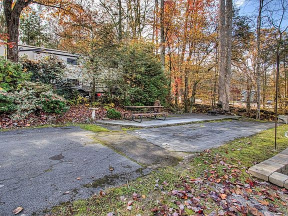 2nd image of 4229 E Pkwy Lot 40