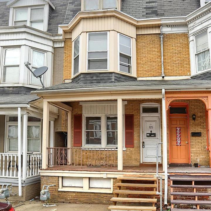 1st image of 925 W College Ave