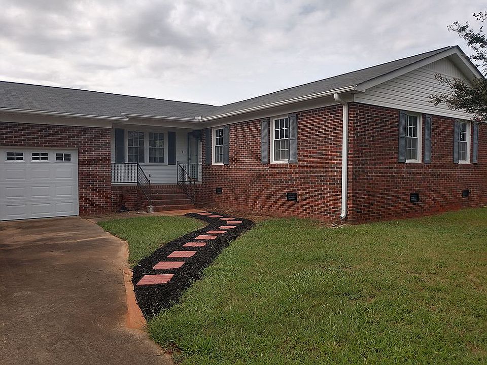 1st image of 352 Knollwood Dr