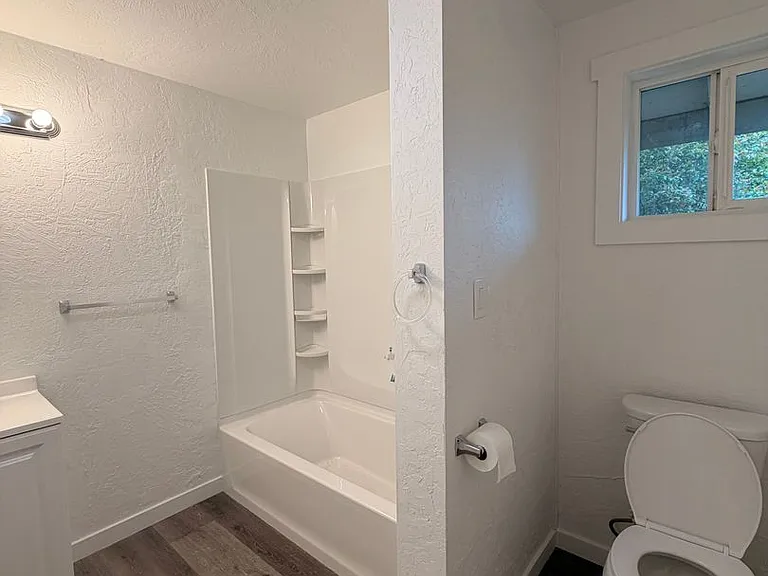79916 Highway 99 #1 — Photo 10
