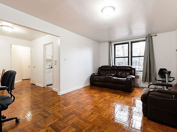 5th image of 33-24 Junction Blvd #1-R