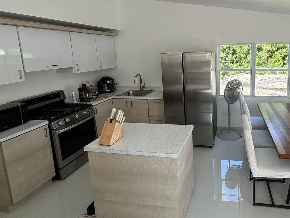 2nd image of 1 103 Calle