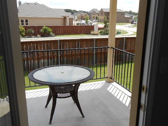 4th image of 352 Quarry Ln