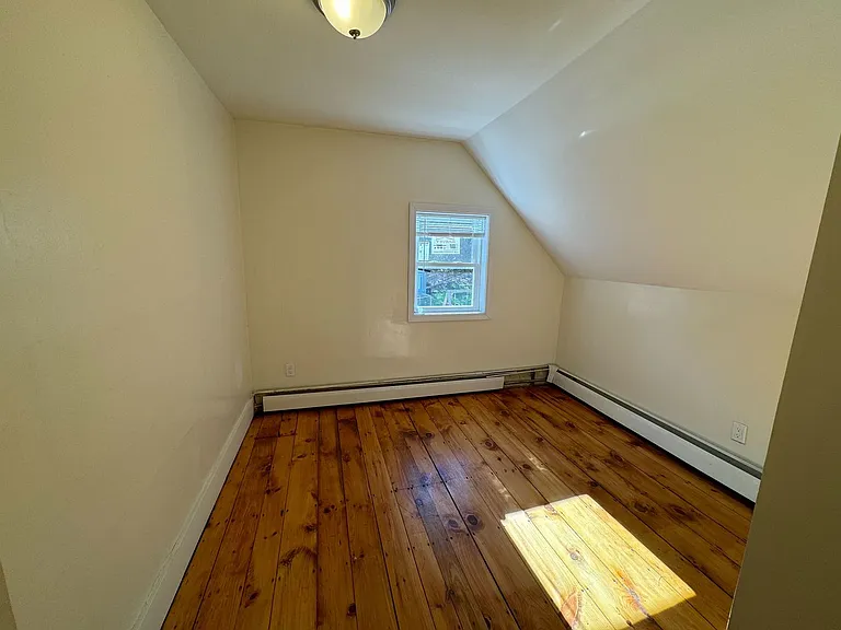 21-23 Maple St — Photo 10