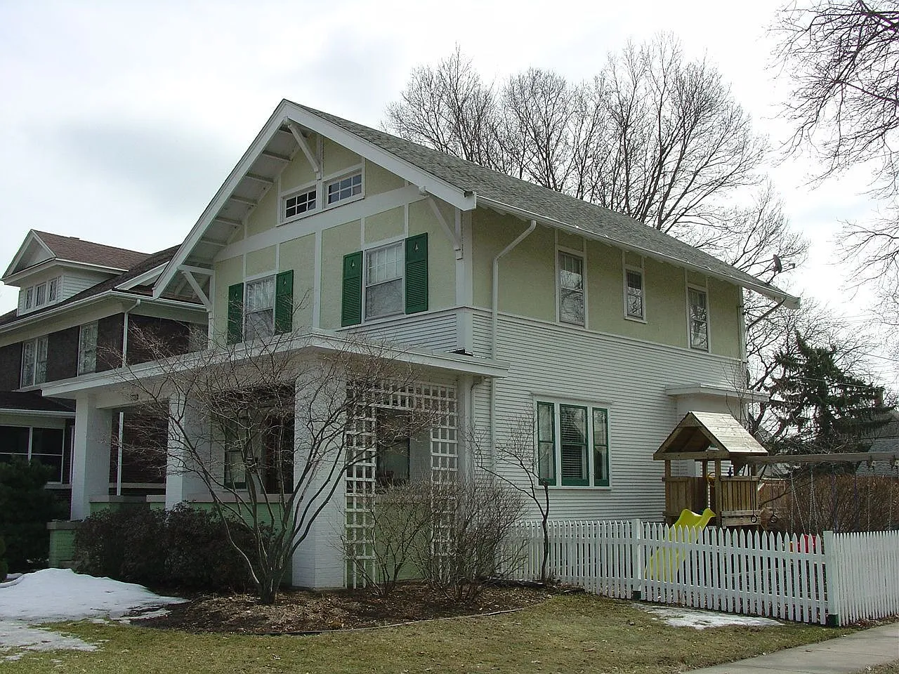 1403 Camp Ave photo 1
