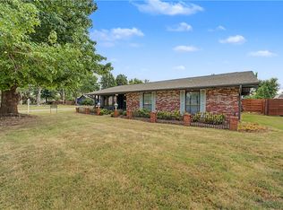 608 NW B St, Bentonville, AR 72712