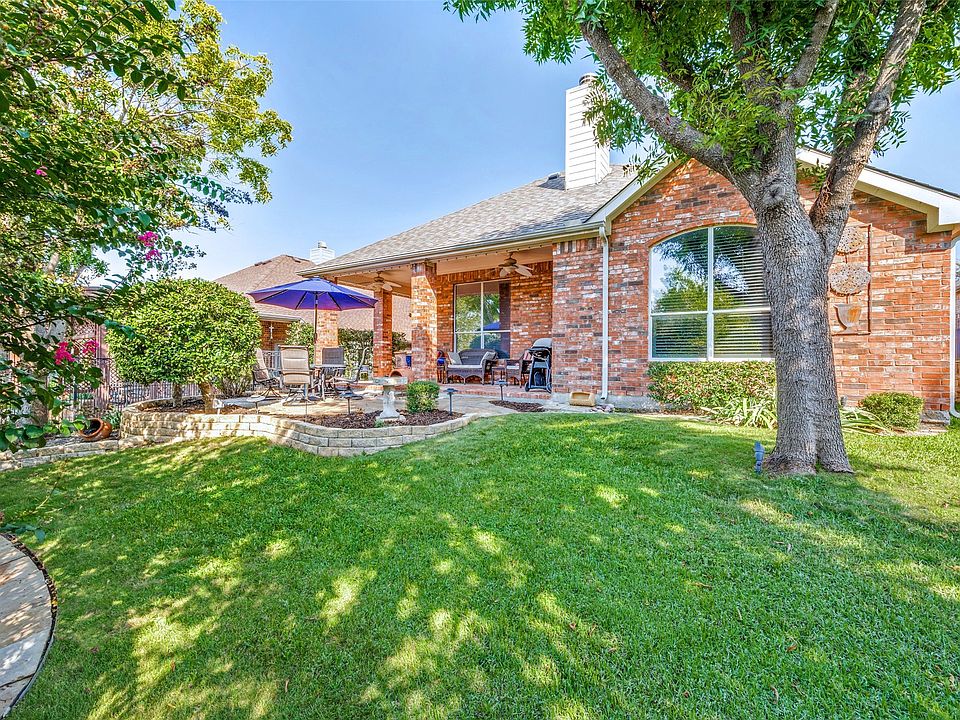 1st image of 967 Winged Foot Dr