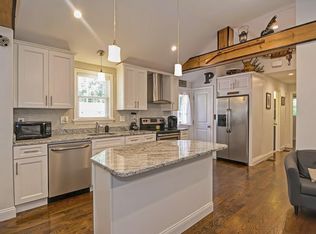 19 Knoll Rd, Hopkinton, MA 01748