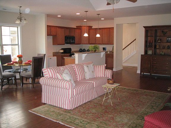 3rd image of 4175 Cambridge Cove Circle SE #2