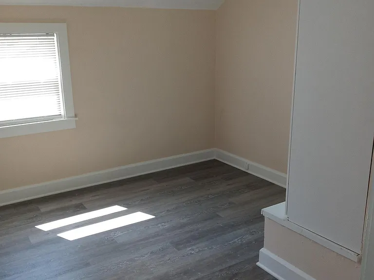 539 Furnace St — Photo 8