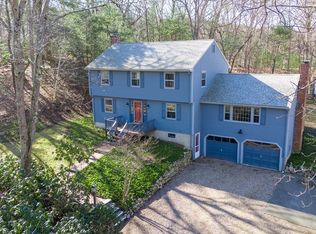 19 Brookside Rd, Topsfield, MA 01983