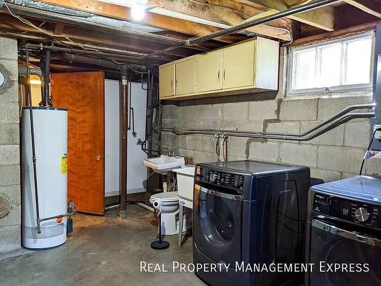 2611 S Duluth Ave — Photo 14