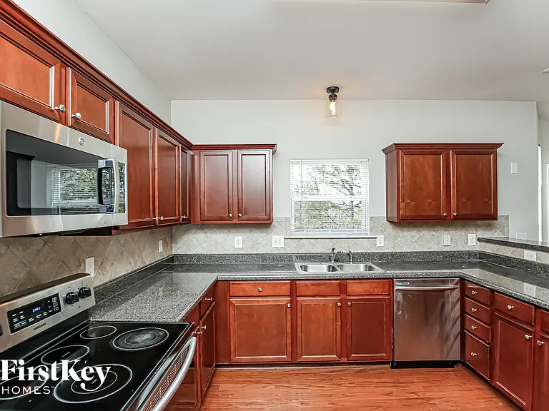 176 Darbys Run Ct — Photo 4