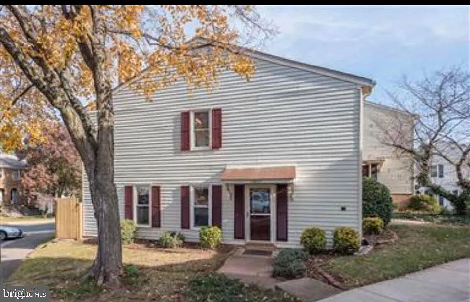 13817 Cabernet Ct