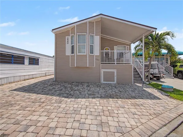 623 Nettles Blvd, Jensen Beach, FL 34957