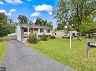 1106 E Maple Ave, Sterling, VA 20164